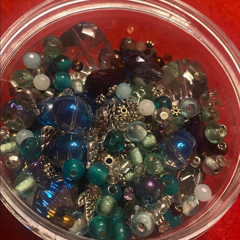 Lot of blues, aquas, and clear beads & silver metal angel wings dragon flies etc - Picture 7 of 11